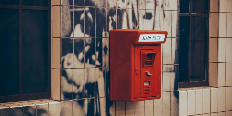 帆船运动全攻略：从水上用品到航海装备的进阶之旅