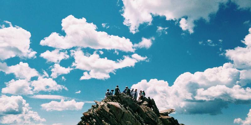 帆船运动全攻略：从航海装备选择到德古帆船驾驭技巧