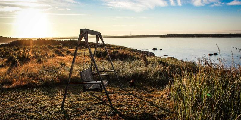 扬帆致远：探索帆船运动的三大核心优势与必备装备指南